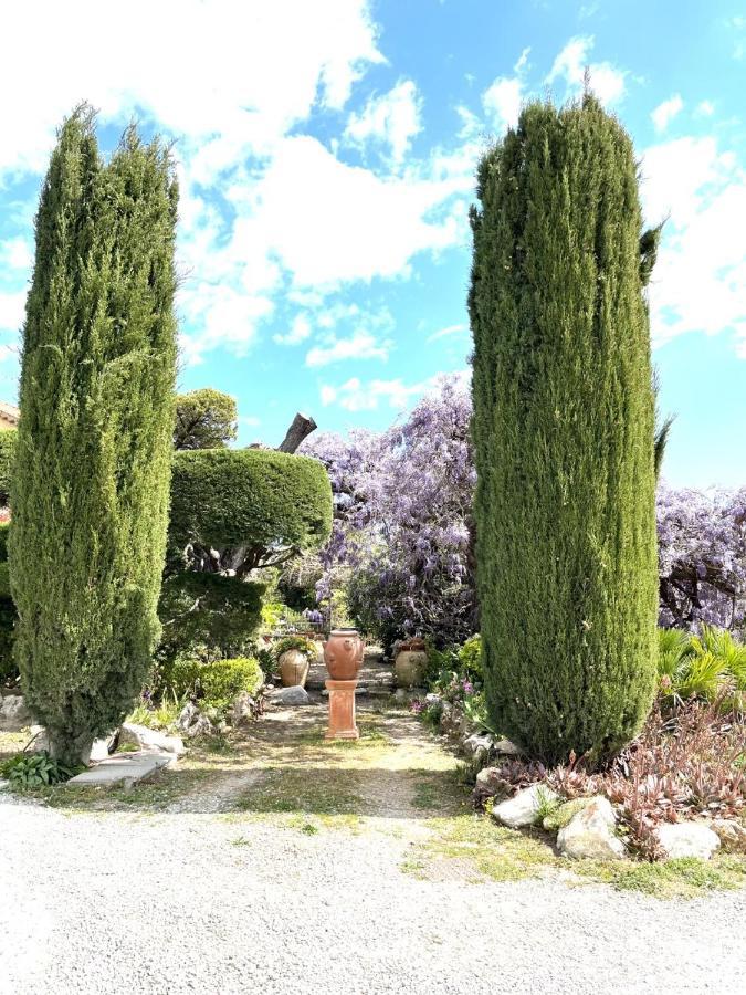La Maison De Justine Grimaud Esterno foto
